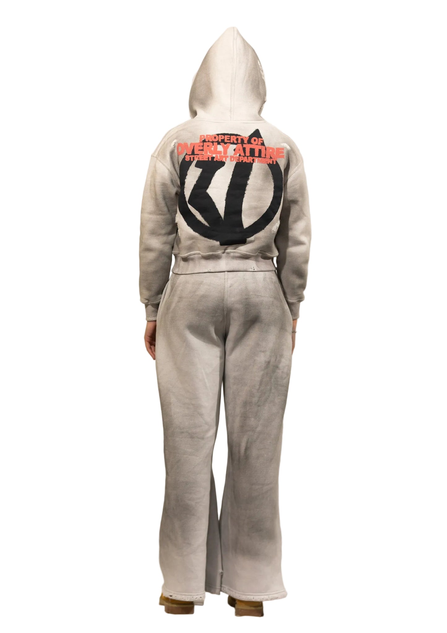 WOMAN'S OVERLY SWEATSUIT